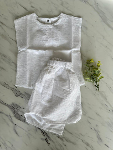 Pequeno Tocon White Seersucker Set
