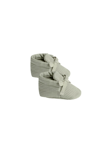 Quincy Mae Sage Ribbed Baby Booties