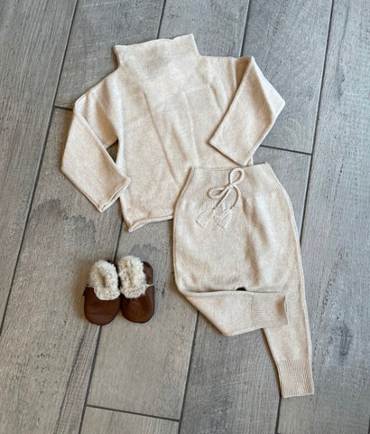 Belle Enfant Oatmeal Funnel Sweater Legging Set