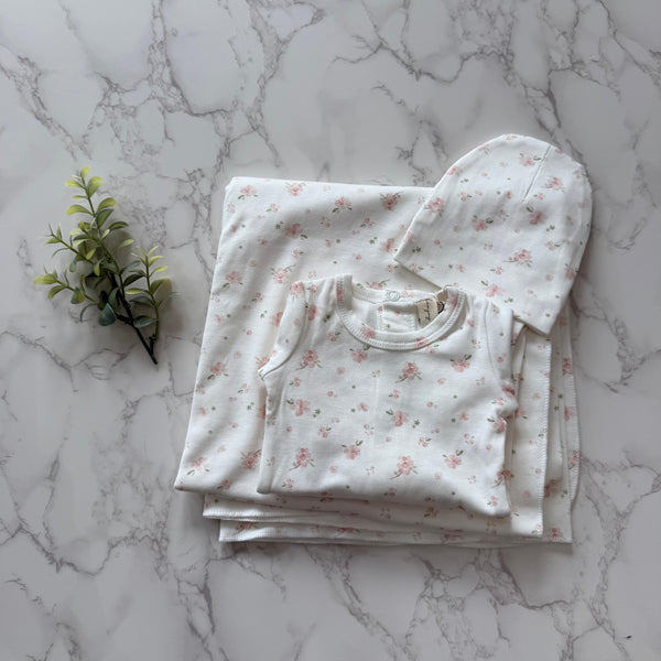 Bonjoy Whimsical Pink Berry Patterned Fruit Blanket