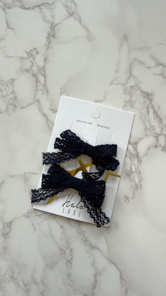 Halo Luxe Navy Ivy Scalloped Lace Double Clip Set