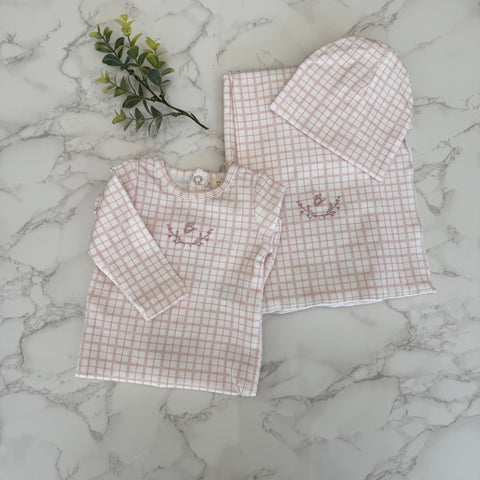 Bonjoy Pink Emblem Dainty Grid Blanket