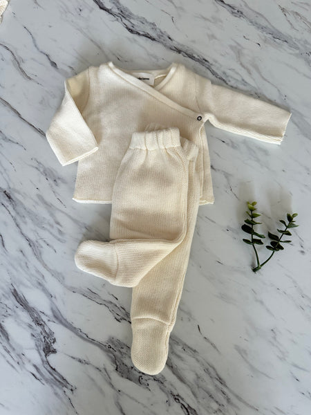 Pequeno Tocon Natural Wrap Footed Knit Set