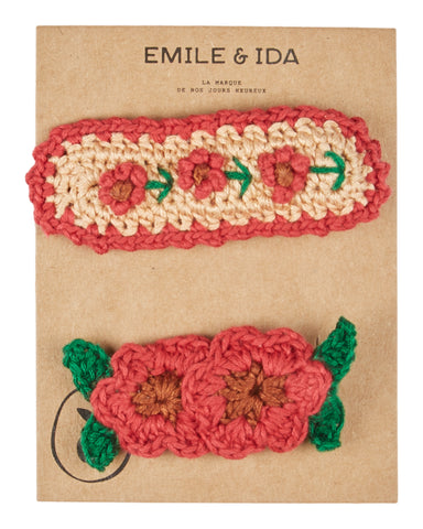 Emile et Ida Cherry Flower Crochet Clips Set