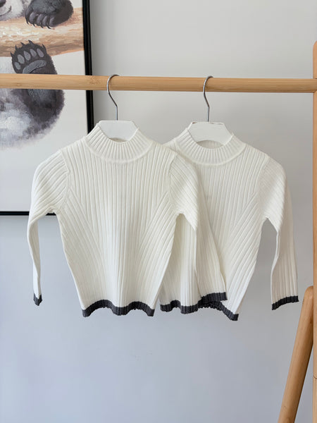 Twinset Snow White/Dark Grey Melange Ribbed Turtleneck