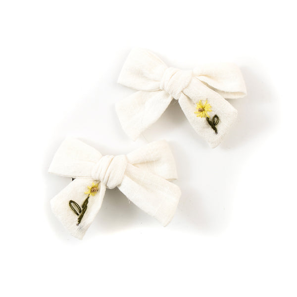 Halo Luxe White / Yellow Felicity Summer Soiree Linen Embroidered Double Clip Set