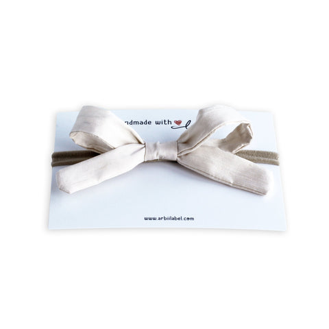 Arbii Ivory Silk Gift Bow