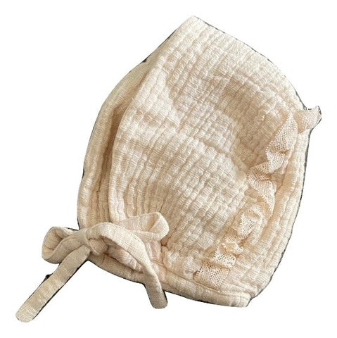 Tocoto Vintage Off White Flounce Lace Bonnet