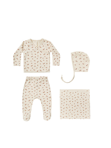 Quincy Mae Petite Floral Bringing Home Baby Set