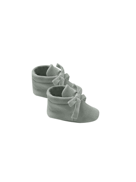 Quincy Mae Eucalyptus Ribbed Baby Booties