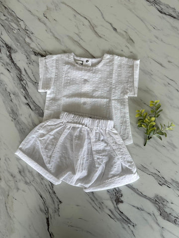 Pequeno Tocon White Woven Top + Short Set